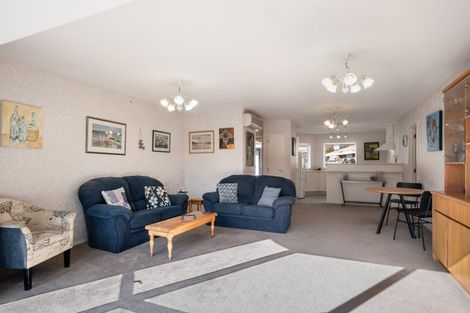 Photo of property in 25f3- Lane Street, Wallaceville, Upper Hutt, 5018