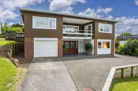 Photo of property in 10 Woodcote Drive, Glenfield, Auckland, 0629