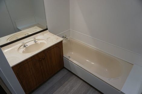 Photo of property in 2/140 Fraser Street, Tauranga South, Tauranga, 3112