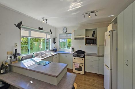 Photo of property in 8 Montague Way, Taradale, Napier, 4112