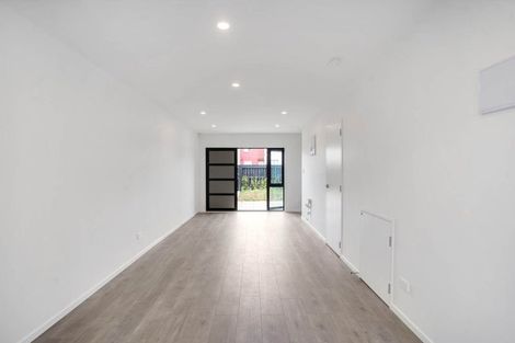 Photo of property in 3 Valour Lane, Papakura, 2110