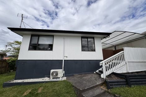 Photo of property in 1/39 Caribbean Drive, Unsworth Heights, Auckland, 0632