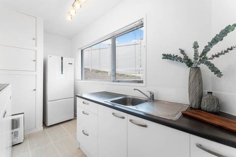 Photo of property in 95 Awaruku Road, Torbay, Auckland, 0630