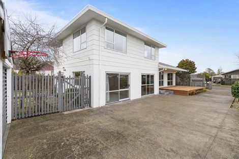 Photo of property in 19 Te Maru Place, Redwood, Christchurch, 8051