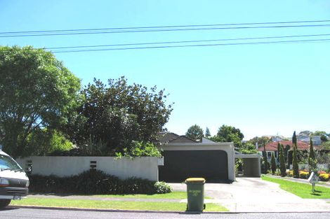 Photo of property in 2/136 Nile Road, Milford, Auckland, 0620