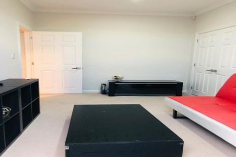 Photo of property in 19 Kira Road, Flat Bush, Auckland, 2016