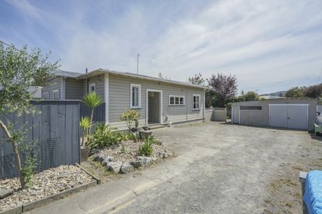 Photo of property in 11 Maitland Avenue, Stoke, Nelson, 7011