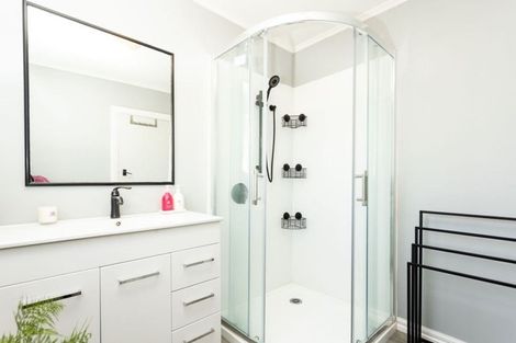 Photo of property in 7 Seymour Street, Hornby, Christchurch, 8042