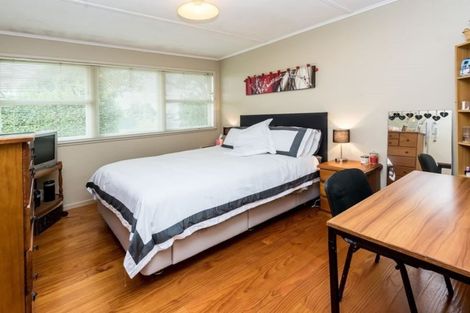 Photo of property in 1/80 Gloria Avenue, Te Atatu Peninsula, Auckland, 0610