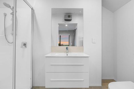 Photo of property in 4/20 Shearer Avenue, Papanui, Christchurch, 8052