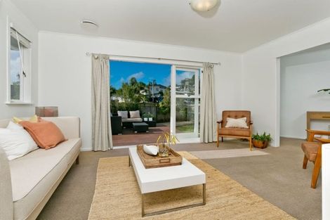 Photo of property in 1/31 Seine Road, Forrest Hill, Auckland, 0620