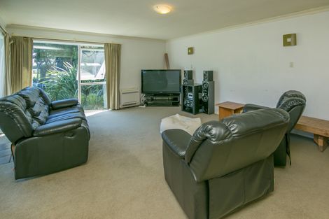 Photo of property in 46 Hawthornden Road, Avonhead, Christchurch, 8042