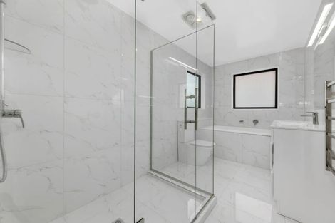 Photo of property in 76 Donegal Park Drive, Flat Bush, Auckland, 2019