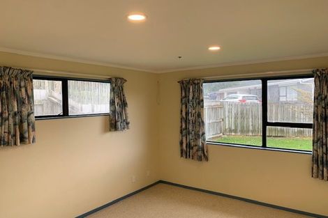 Photo of property in 29 Shackle Lane, Whitby, Porirua, 5024