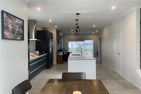 Photo of property in 18 Te Rito Road, Hobsonville, Auckland, 0616