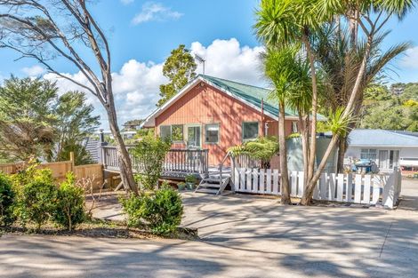 Photo of property in 33a Fairmount Road, Titirangi, Auckland, 0604