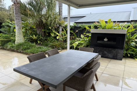 Photo of property in 2 Centaur Close, Albany, Auckland, 0632