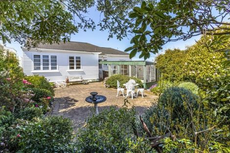 Photo of property in 84 Mills Road, Brooklyn, Wellington, 6021