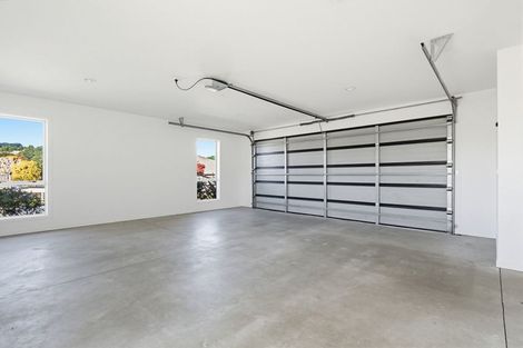 Photo of property in 28 Baxendale Drive, Matipo Heights, Rotorua, 3015