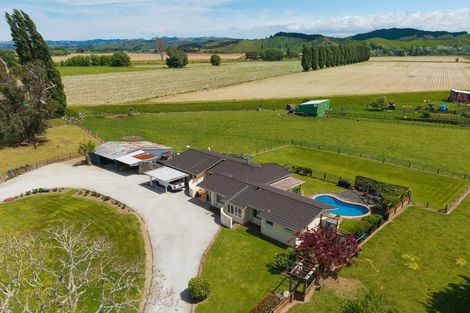 Photo of property in 33 Caesar Road, Ormond, Gisborne, 4071