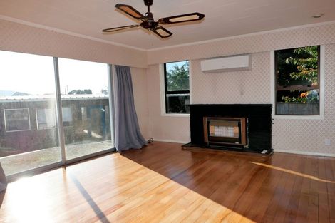 Photo of property in 17 Chums Road, Paraparaumu Beach, Paraparaumu, 5032