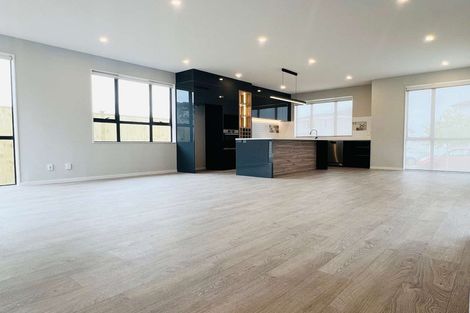 Photo of property in 17 Surf View Crescent, Red Beach, 0932