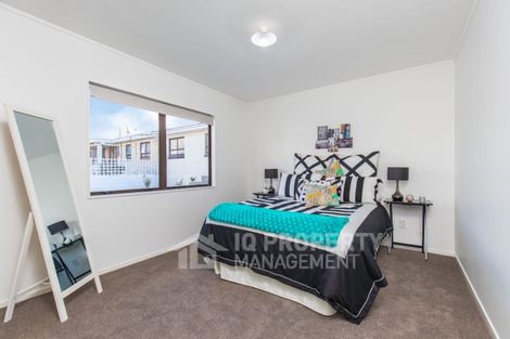 Photo of property in 2/26a Claude Avenue, Papatoetoe, Auckland, 2025