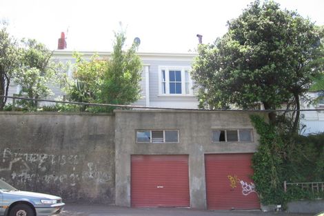 Photo of property in 32 Macdonald Crescent, Te Aro, Wellington, 6011