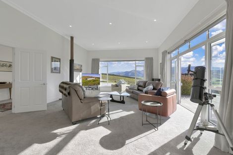 Photo of property in 67 Macraes Road, Waynes, Palmerston, 9483