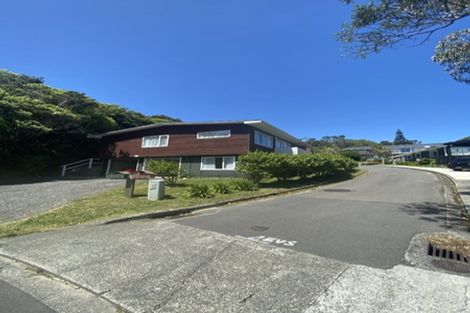 Photo of property in 15f1 Bloomsbury Grove, Newlands, Wellington, 6037
