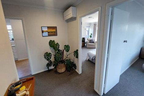 Photo of property in 55 Mcfaddens Road, St Albans, Christchurch, 8052
