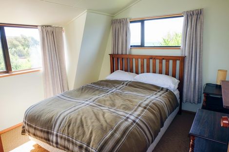 Photo of property in 17 Burnett Street, Kakanui, Oamaru, 9495