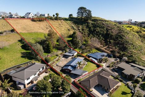Photo of property in 27 Bateleur Close, Welcome Bay, Tauranga, 3112