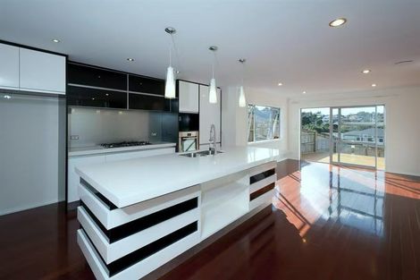 Photo of property in 44 Borneo Drive, Fairview Heights, Auckland, 0632