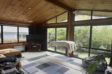 Photo of property in 11 Fitzwater Place, Henderson, Auckland, 0612