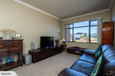 Photo of property in 22 Key West Drive, One Tree Point, 0118