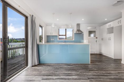 Photo of property in 124 Te Pene Avenue, Titahi Bay, Porirua, 5022