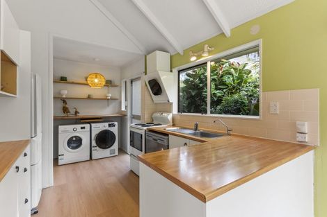 Photo of property in 3/40 Radiata Lane, Chatswood, Auckland, 0626