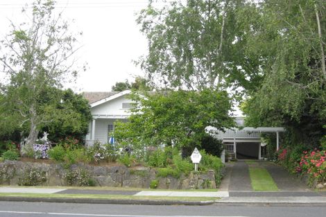 Photo of property in 153 Queen Street, Pukekohe, 2120