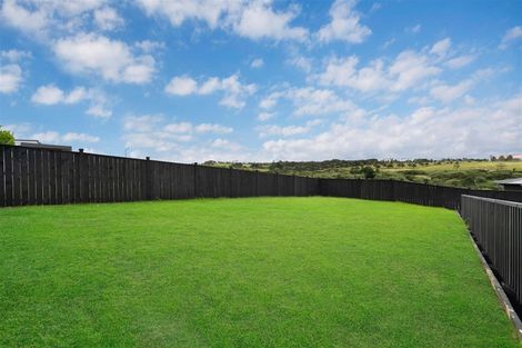 Photo of property in 6 Hutukawa Drive, Beachlands, Auckland, 2018