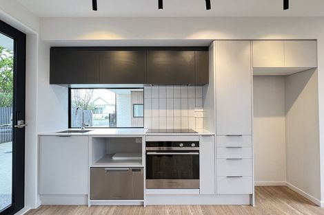 Photo of property in 88 Holly Road, St Albans, Christchurch, 8014