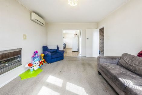 Photo of property in 70 Cargill Street, Papakura, 2110