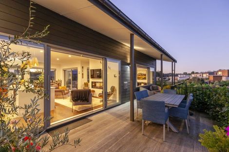 Photo of property in 3 Lamont Place, Waikanae, 5036