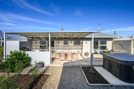 Photo of property in 99 Seabury Avenue, Foxton Beach, Foxton, 4815