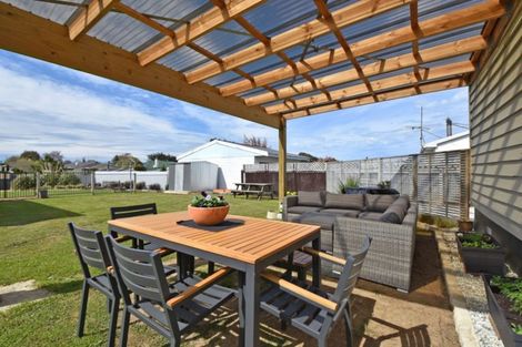 Photo of property in 22 Coronation Street, Strathern, Invercargill, 9812