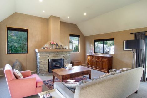 Photo of property in 10 Shanahan Lane, Arrowtown, 9302
