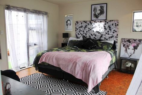 Photo of property in 15 County Place, Tirau, 3410