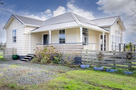 Photo of property in 126 West Coast Road, Te Kopuru, Dargaville, 0371