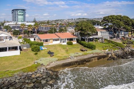 Photo of property in 305 Hibiscus Coast Highway, Orewa, 0931