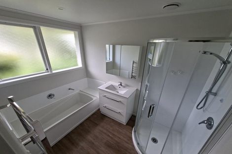 Photo of property in 18 Greenwood Place, Paraparaumu, 5032